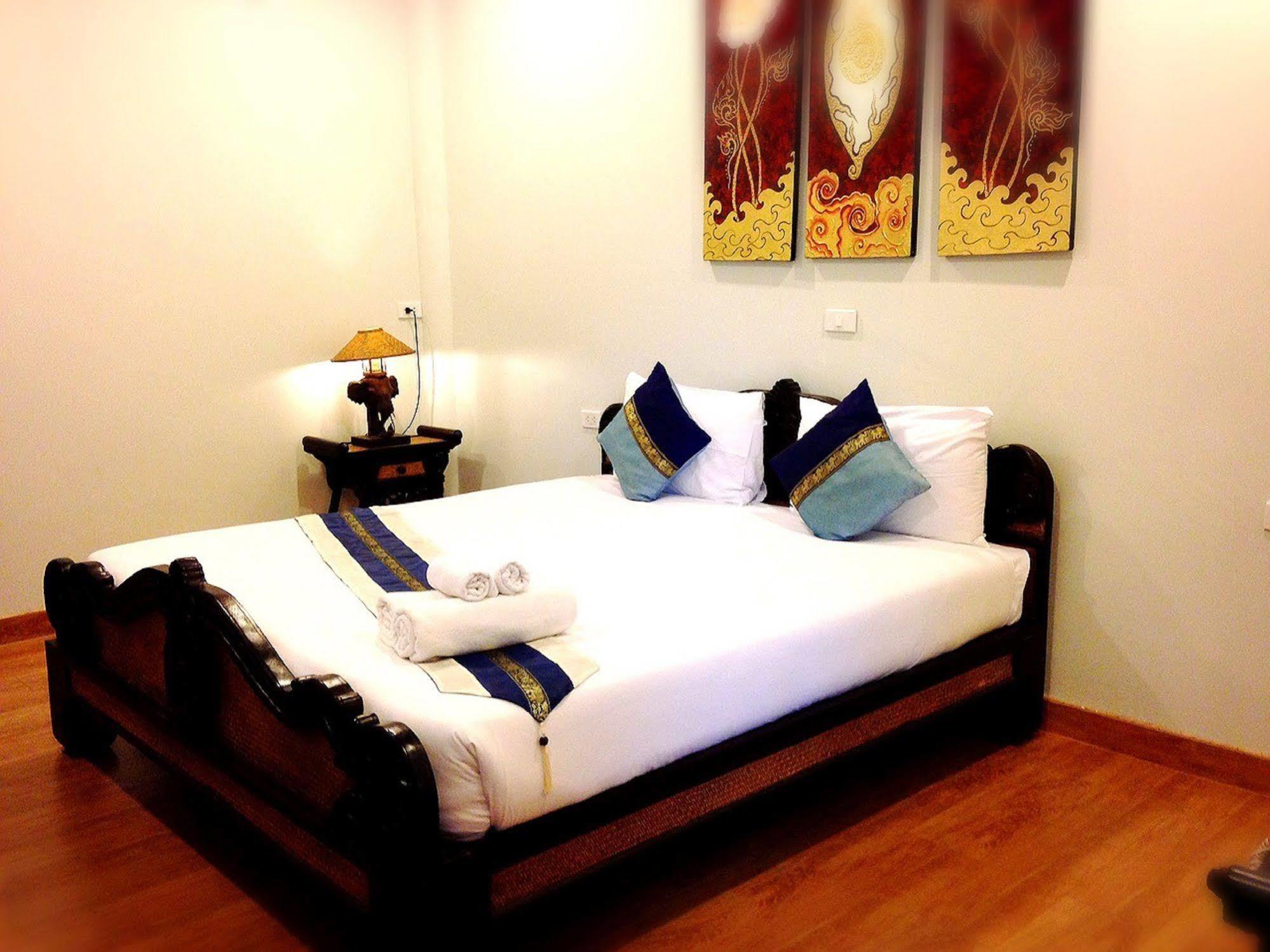 Jaroenrat Resort Samut Songkhram Exterior foto