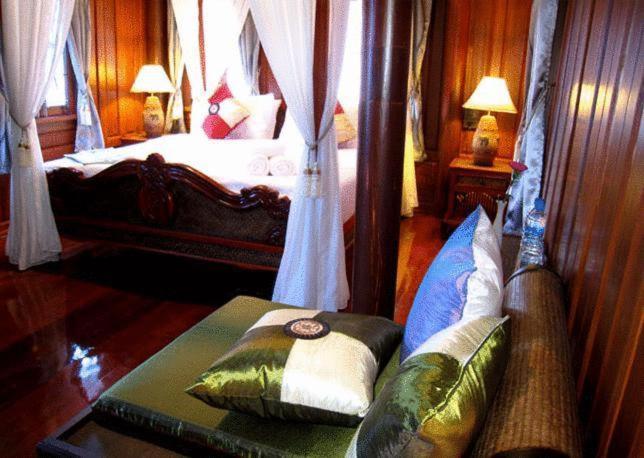 Jaroenrat Resort Samut Songkhram Quarto foto